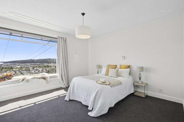 42 Easther Crescent Kew_11