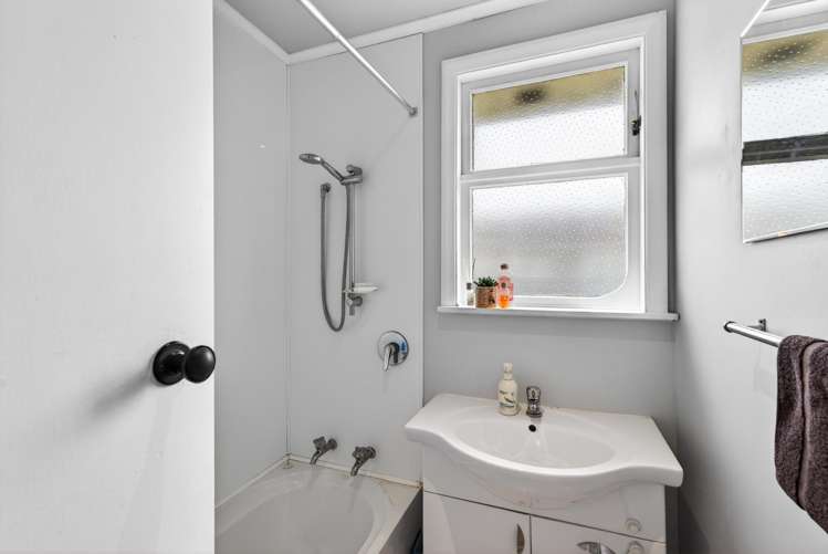 5 Neal Crescent Onekawa_11