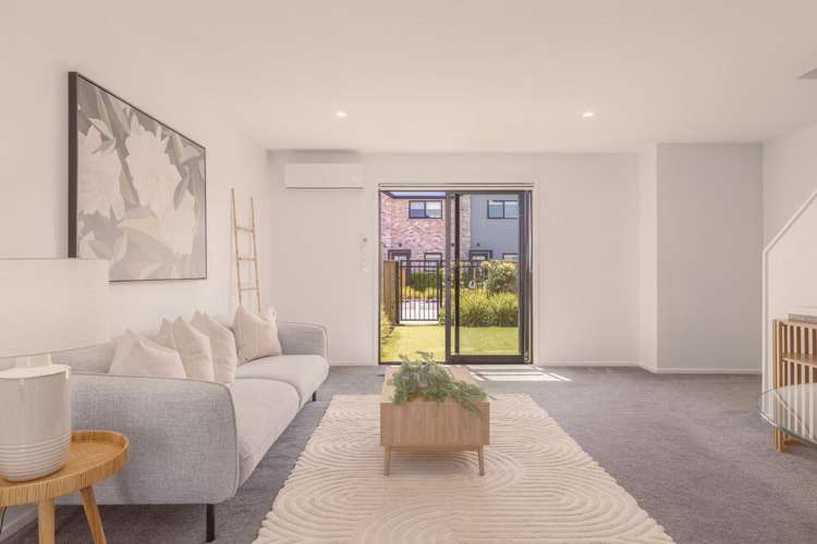 9/4 Riccarton Road Riccarton_3