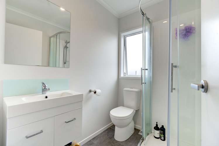 14/10 Burrows Place Frankton_11