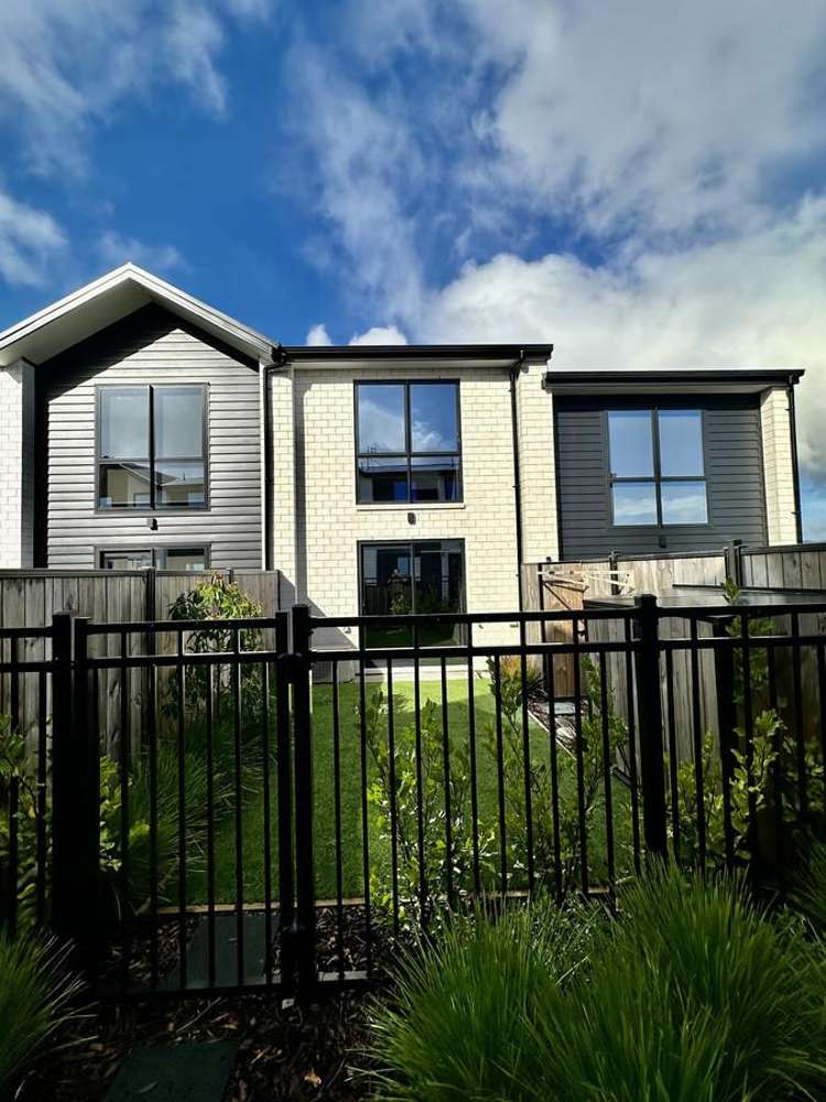 8/170 Don Buck Road Massey_15