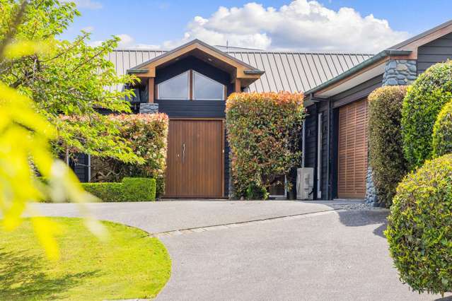 Owners keen to sell under the hammer