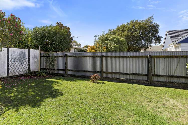 4/3 Islington Street Trentham_20