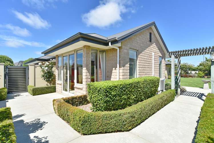 5 Orewa Close Parklands_33