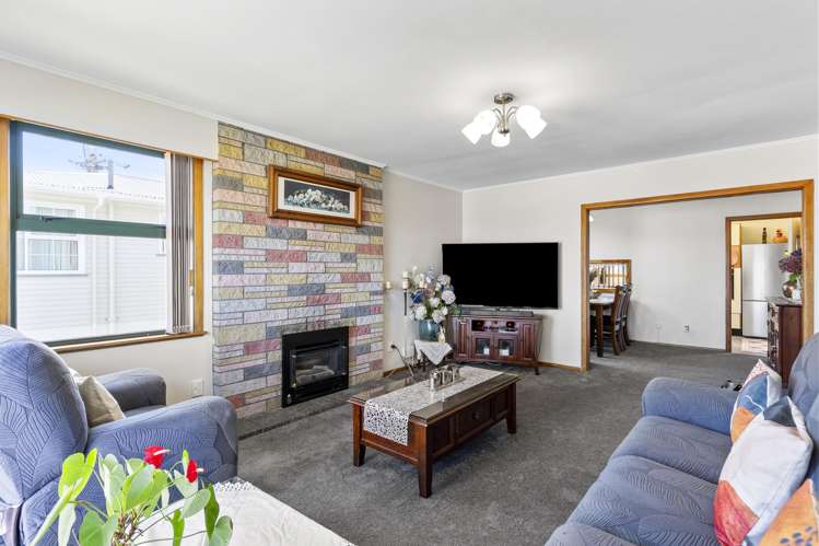 22 Cotswold Crescent Newlands_5