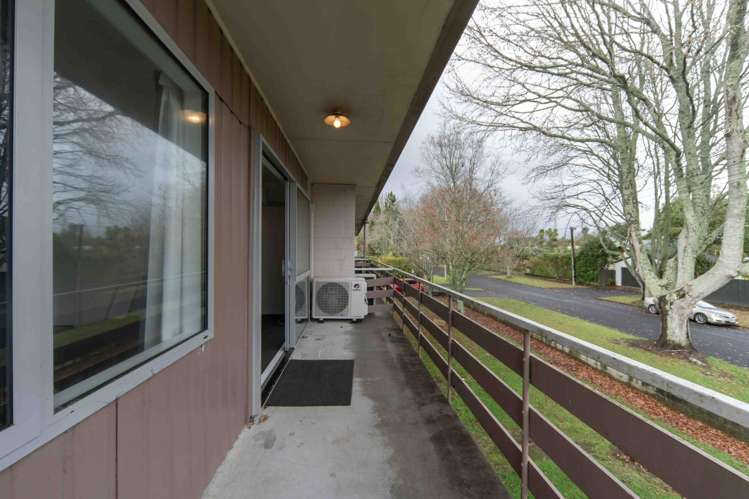 2/16 Thames Street Claudelands_11