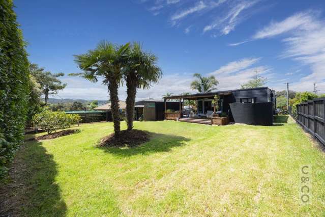 Modern Cottage on 809sqm - Bargain Buy!