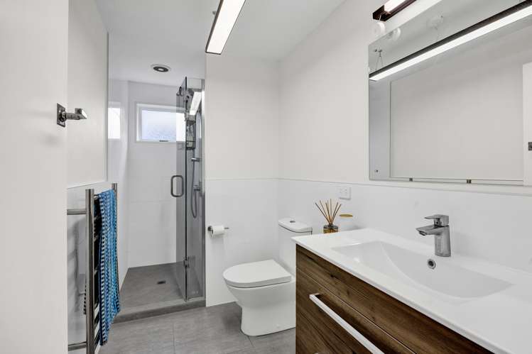 42 Brooklands Road Brooklands_17