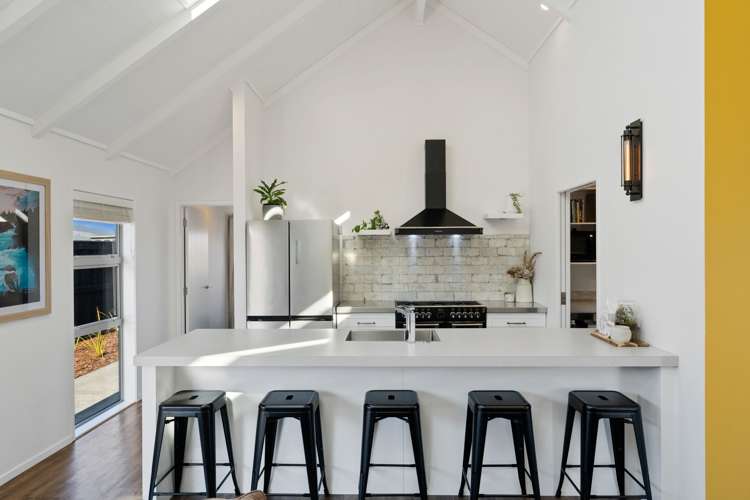 76 Huka Heights Drive Rangatira Park_5