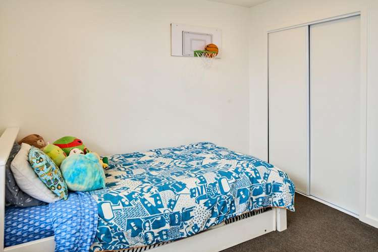 8 Beazley Avenue Paparangi_18
