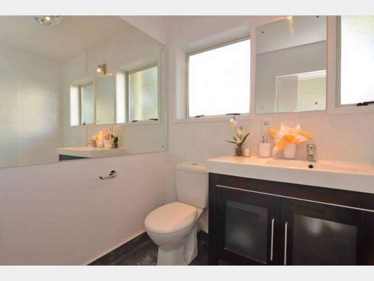 2/3 Barron Drive Green Bay_10