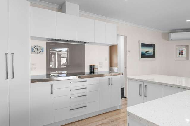 7 Roderick Place Rototuna_1