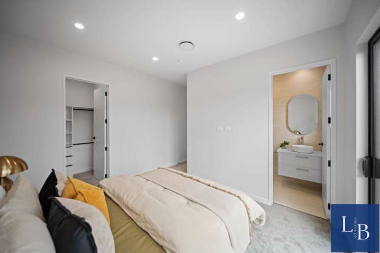 38 Furlough Road Opaheke_12