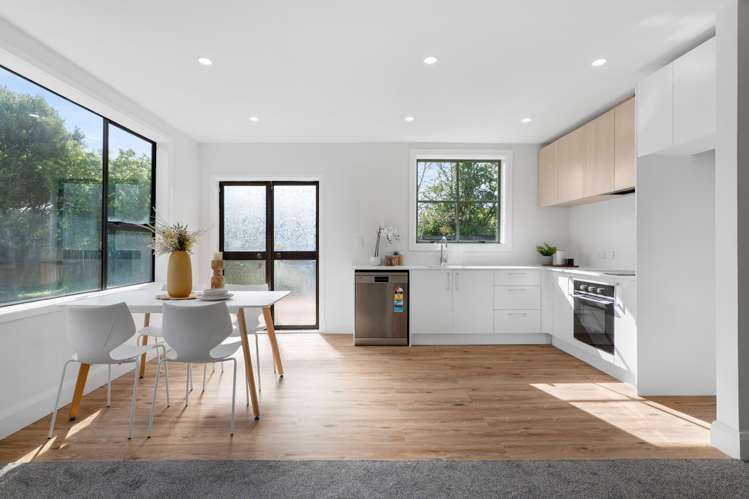 327A Breezes Road Aranui_8