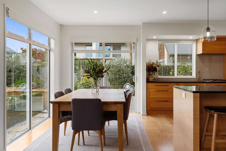 5 Lakebridge Place_4