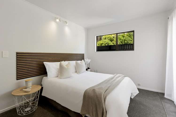 6 MacKinnon Terrace Sunshine Bay_14