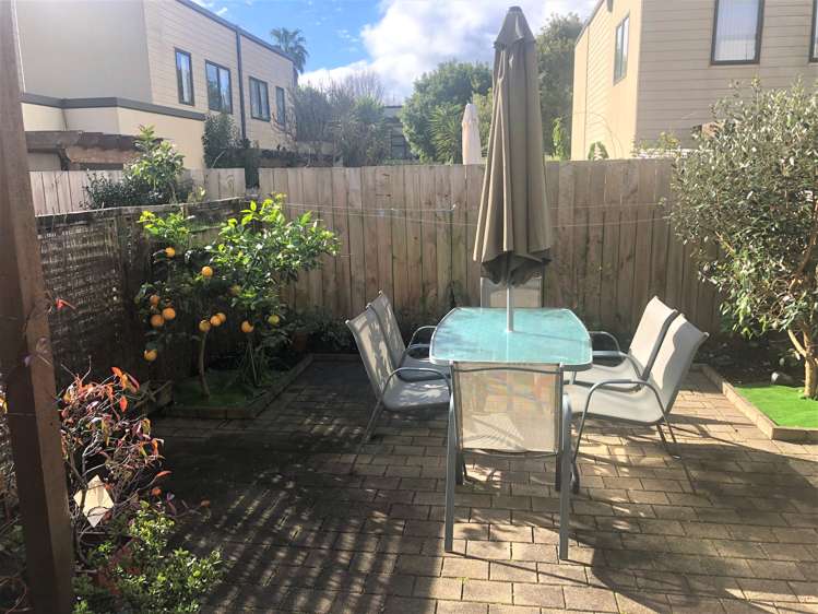 4/15 Harbour View Road Te Atatu Peninsula_15