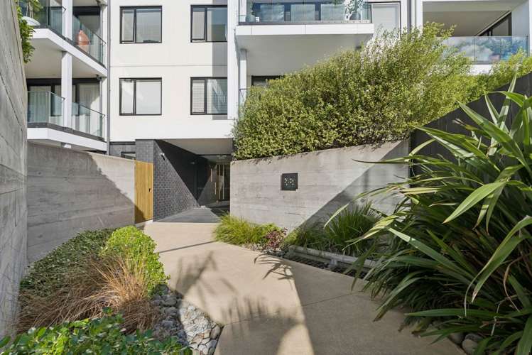 g02/8B Lake Pupuke Drive Takapuna_1