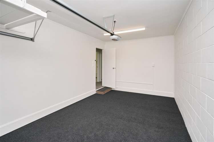 2/49 Cowes Street Avondale_16
