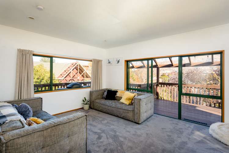 9 Mount Iron Drive Wanaka_16