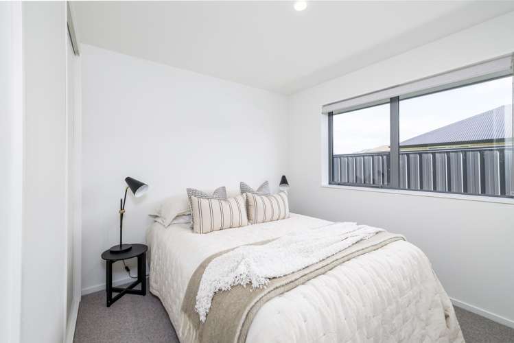 1 Strawberry Lane Waimate_11