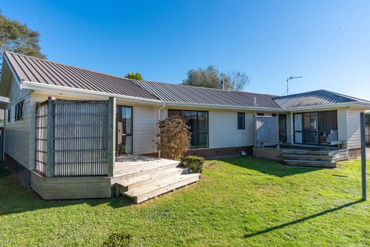11 Hilliard Place Leamington_14