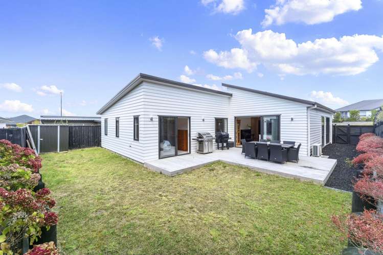 87 Maurice Kelly Road Wainui_1