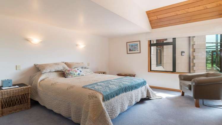 341 Joyce Road Pyes Pa_16