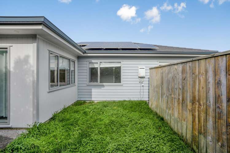 3 Henrietta Maxwell Grove Wainuiomata_19
