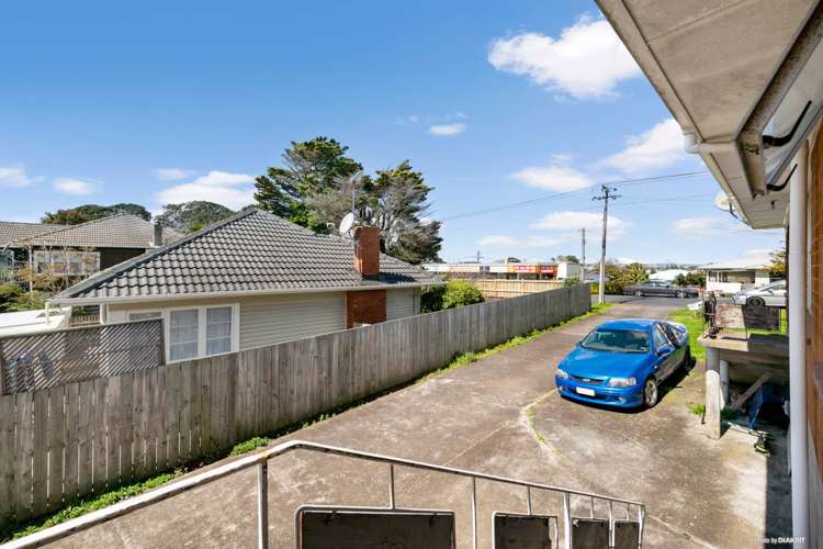 2/9 Commissariat Road Mount Wellington_11