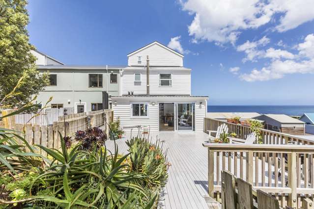 CAREFREE ON THE SOUTH COAST | BEO $845,000