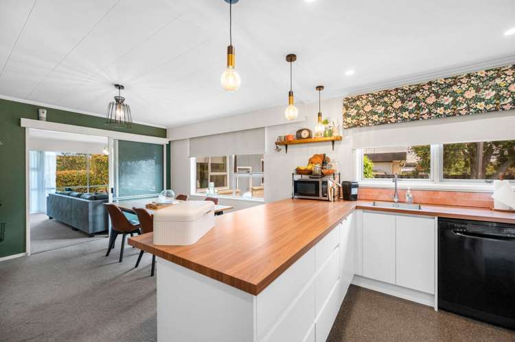 345 Westminster Avenue Tamatea_13