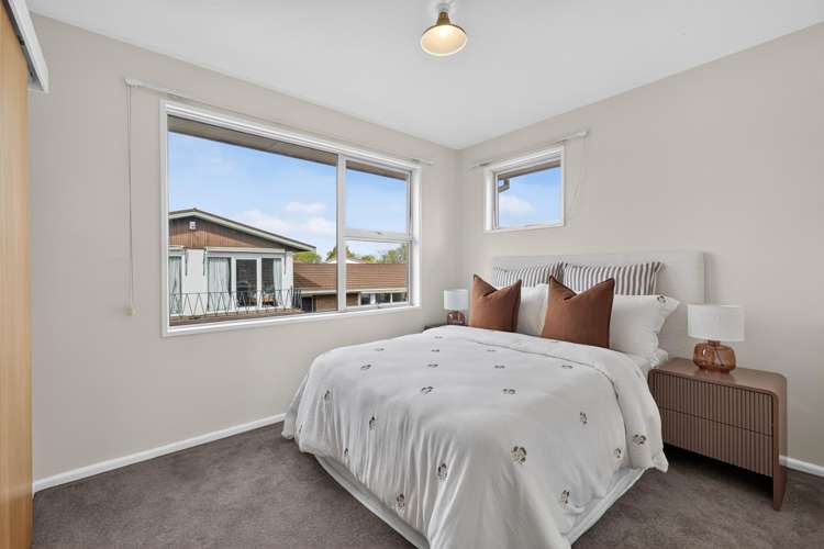 20 Delaware Crescent Russley_15
