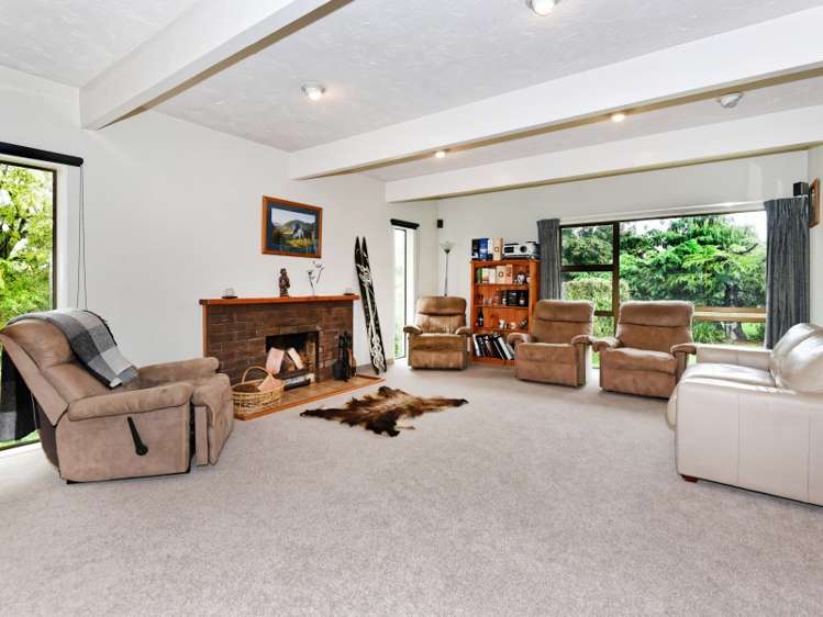 42 Oakden Drive Darfield_3