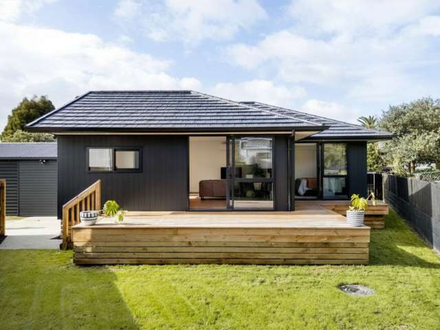 Brand New + Oversized Garage = Smart Buying