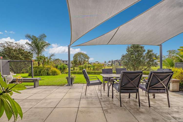 28 Motukorure Parade Cooks Beach_12