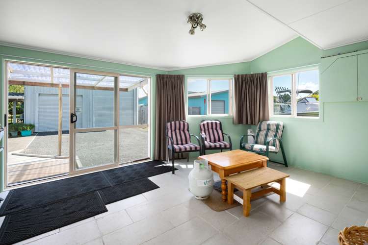 29 Roretana Drive Athenree_16