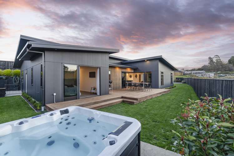 64 Les Wakefield Road Mapua_13