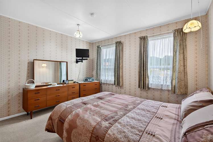1 Kumeroa Grove Wainuiomata_9