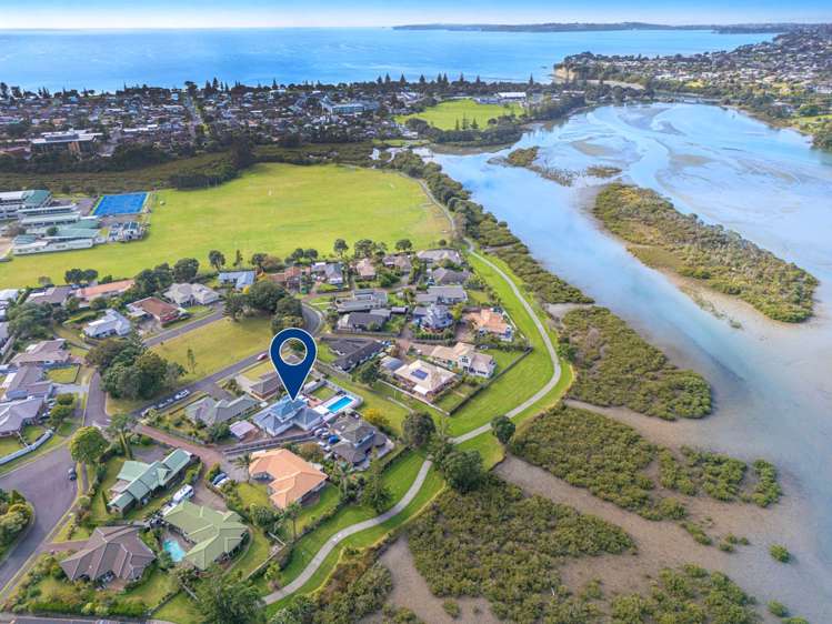 38 Settlers Grove Orewa_5