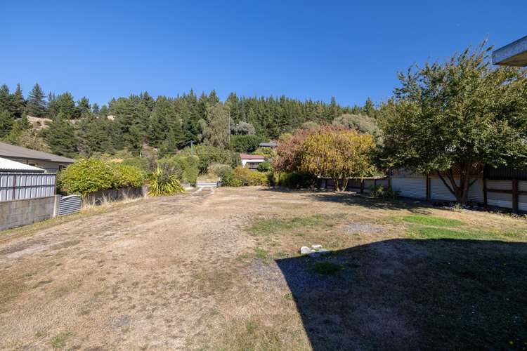 27 Main Road Luggate_14