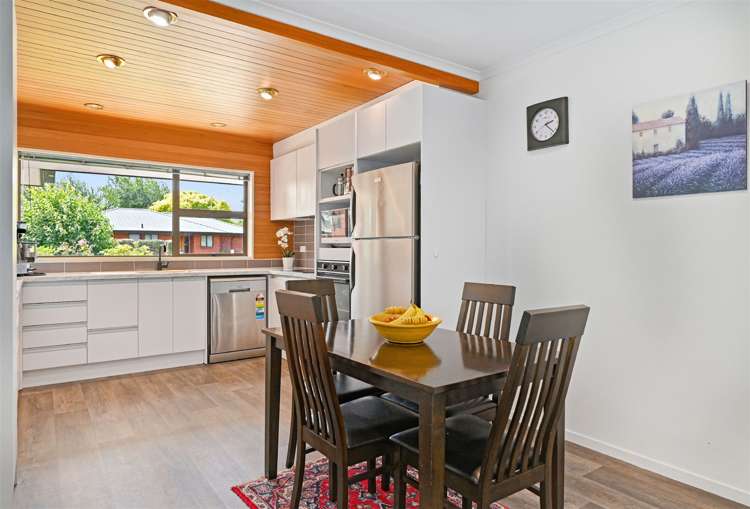 2/1 Thorrington Road Cashmere_5