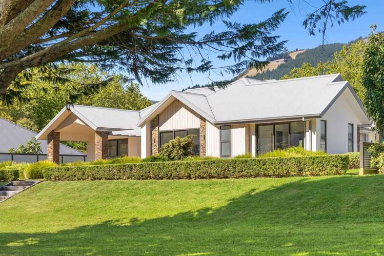 5 Greenfield Lane Stoke_16