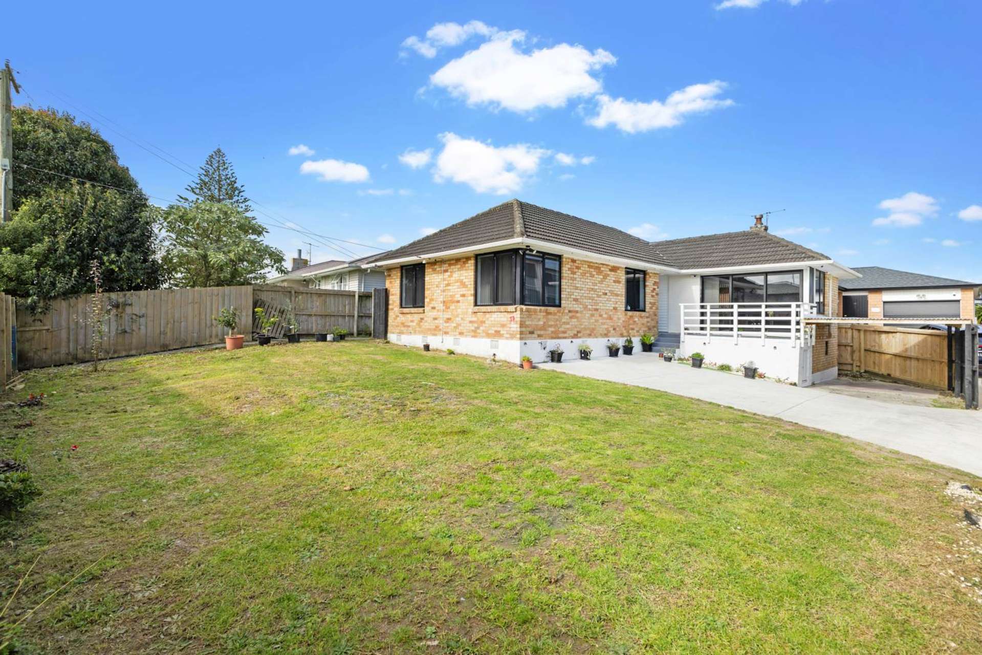 17 McAnnalley Street Manurewa East_0