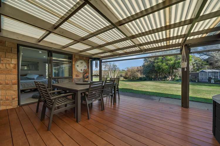 27 Awaroa Stream Drive Waiuku_16