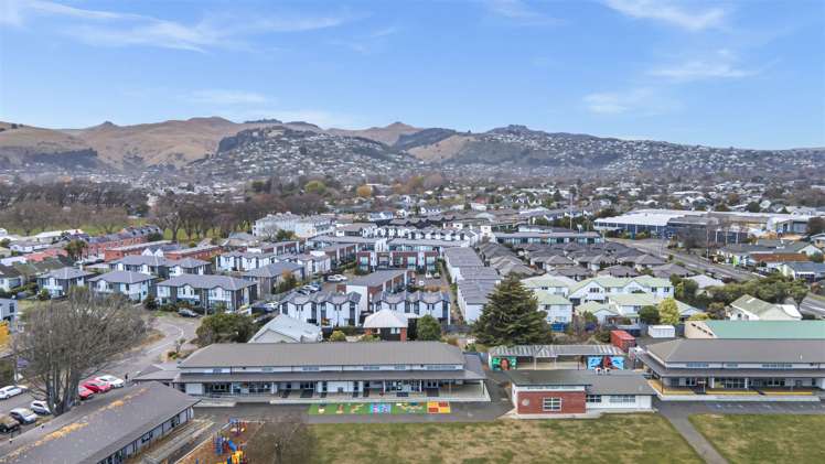 44/10 Buffon Street Waltham_1