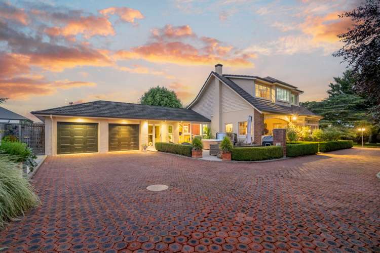 385 Queens Drive Windsor_39