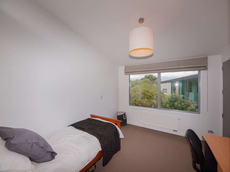 24e Mandalay Terrace Khandallah_10