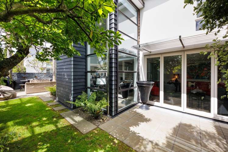 297 Fitzherbert Avenue West End_29