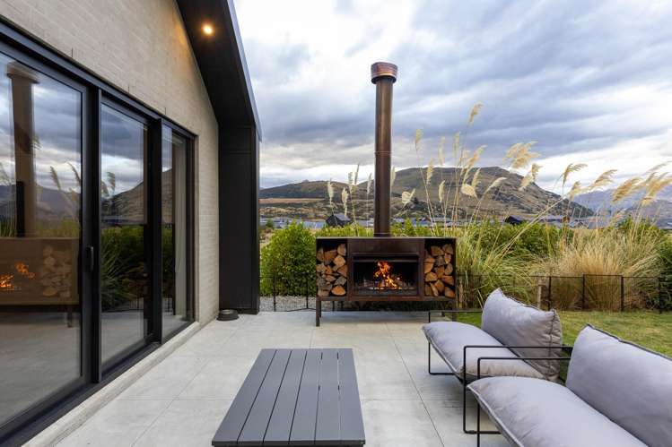 52 Cunninghams Drive Jacks Point_16